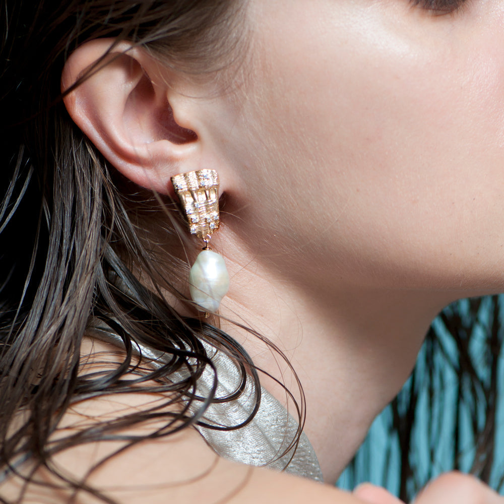 Pearl and zirconia earrings hot sale
